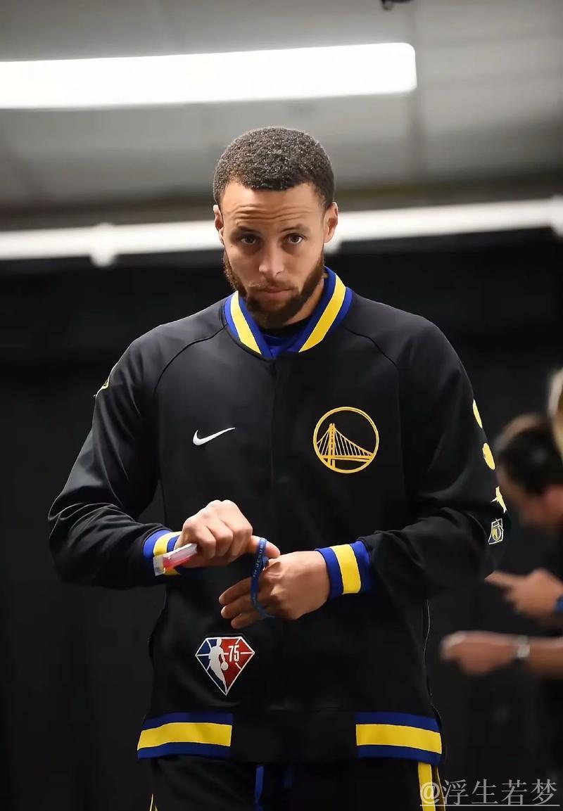 库里谈赛前球员通道投篮：希望借此带来好运气