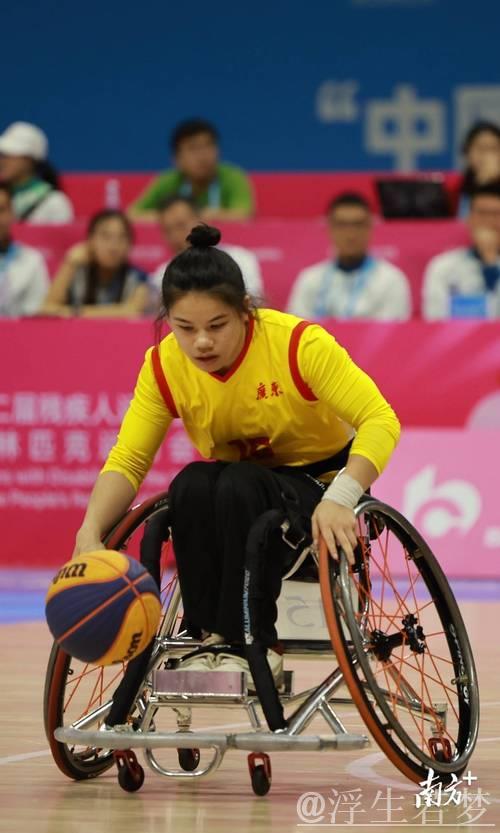 广东女子轮椅篮球三人组豪取五连胜